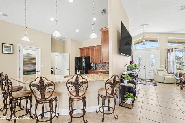 110 Via Catalano Court NE, Palm Bay, FL 32907