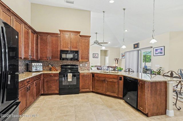 110 Via Catalano Court NE, Palm Bay, FL 32907