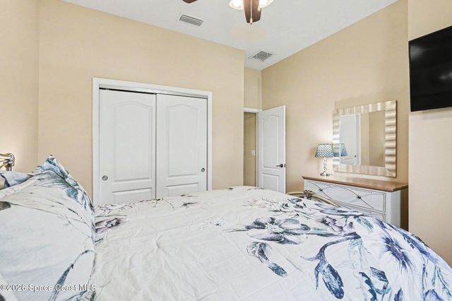 110 Via Catalano Court NE, Palm Bay, FL 32907
