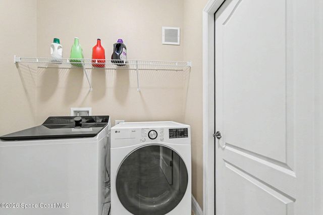 110 Via Catalano Court NE, Palm Bay, FL 32907