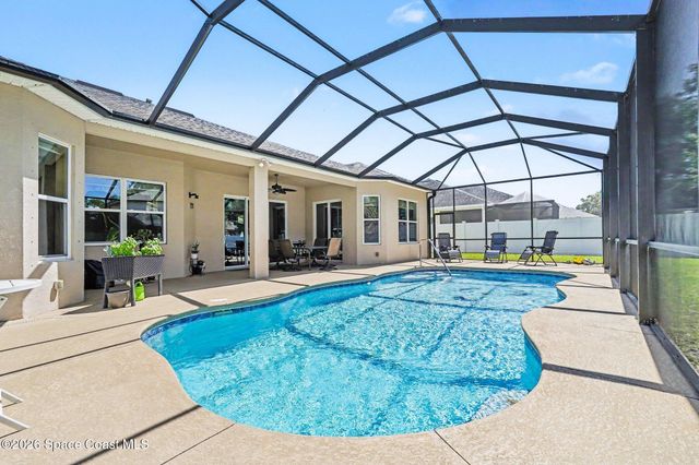 110 Via Catalano Court NE, Palm Bay, FL 32907