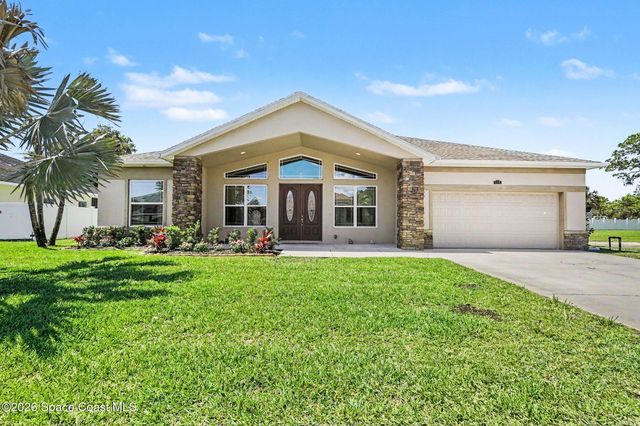 110 Via Catalano Court NE, Palm Bay, FL 32907