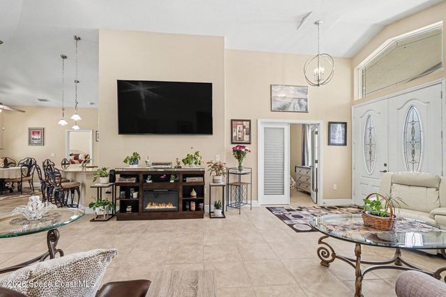 110 Via Catalano Court NE, Palm Bay, FL 32907
