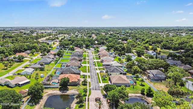 110 Via Catalano Court NE, Palm Bay, FL 32907