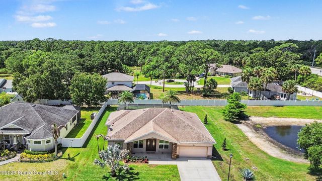 110 Via Catalano Court NE, Palm Bay, FL 32907