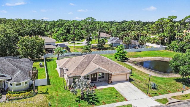 110 Via Catalano Court NE, Palm Bay, FL 32907
