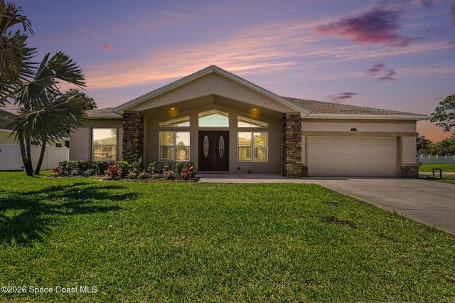 110 Via Catalano Court NE, Palm Bay, FL 32907