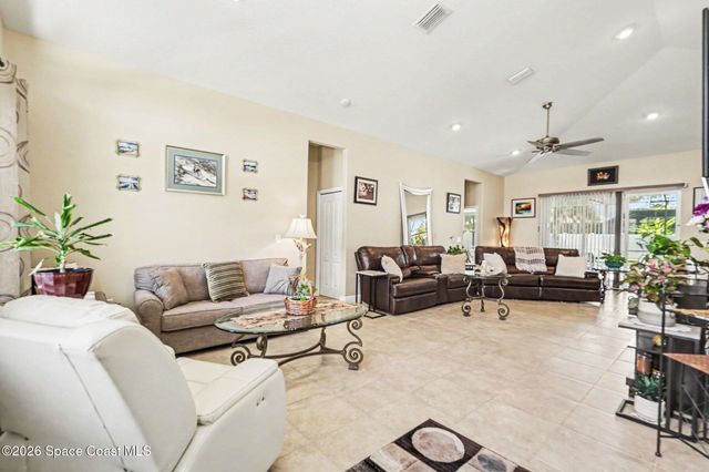110 Via Catalano Court NE, Palm Bay, FL 32907