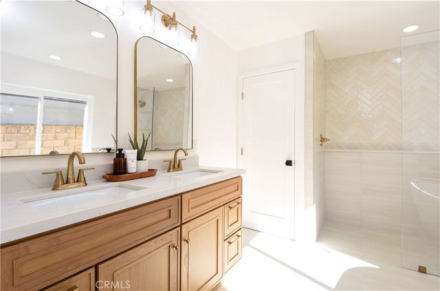 24041 Zancon, Mission Viejo, CA 92692