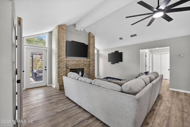 4398 CARRIAGE CROSSING Drive, Jacksonville, FL 32258