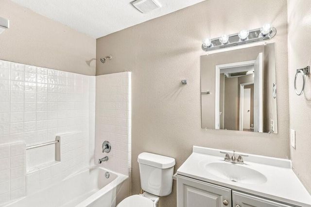 3231 Dartmouth Field Lane, Fresno, TX 77545