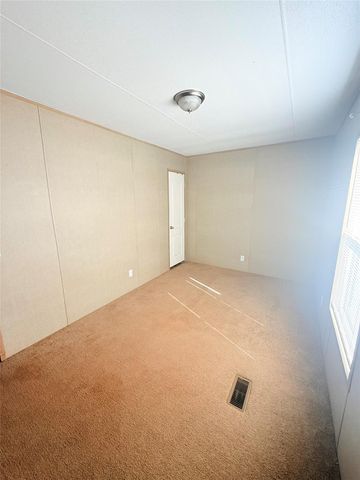 711 Road 5607, Cleveland, TX 77327