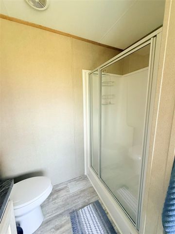 711 Road 5607, Cleveland, TX 77327