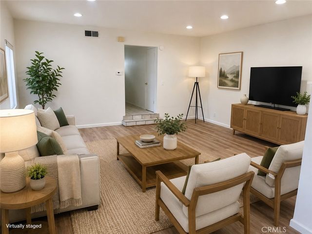 3963 Pennsylvania Avenue, La Crescenta, CA 91214