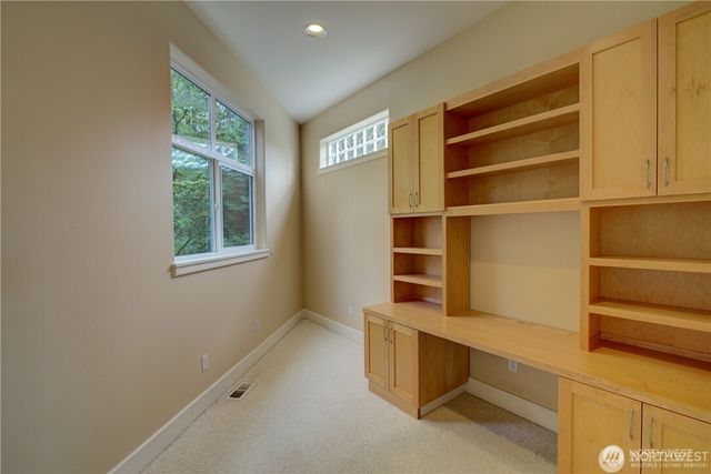 9425 110th Place NE, Kirkland, WA 98033