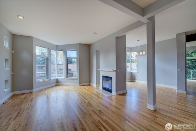 9425 110th Place NE, Kirkland, WA 98033