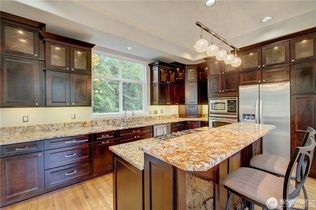 9425 110th Place NE, Kirkland, WA 98033