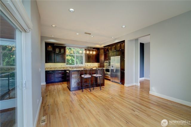 9425 110th Place NE, Kirkland, WA 98033