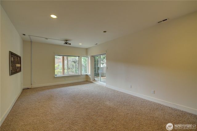 9425 110th Place NE, Kirkland, WA 98033