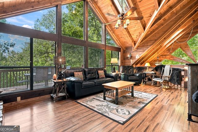 219 Nantahala Drive, Blue Ridge, GA 30513