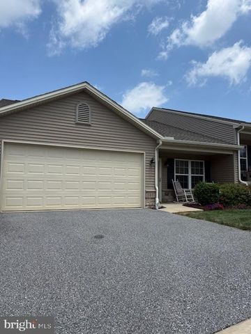 103 SADDLEBRED DR #139, Red Lion, PA 17356