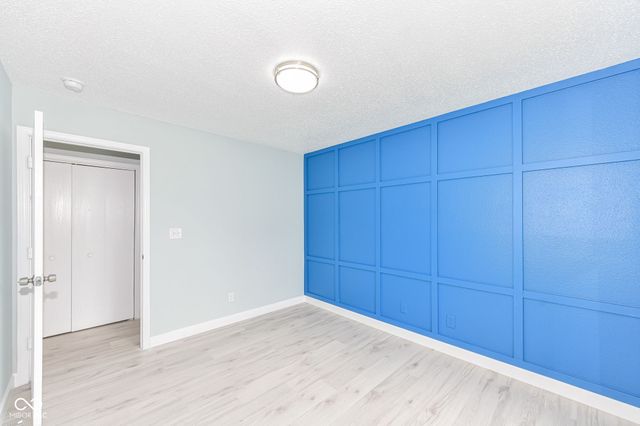 652 Meadows Edge Lane, Indianapolis, IN 46217