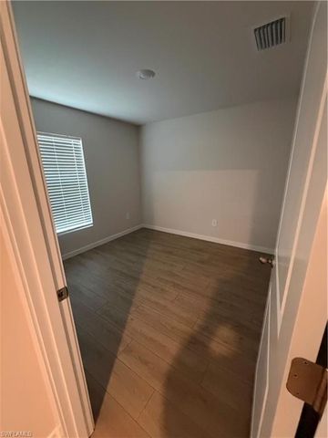 1106 NE 39th TER, Cape Coral, FL 33909