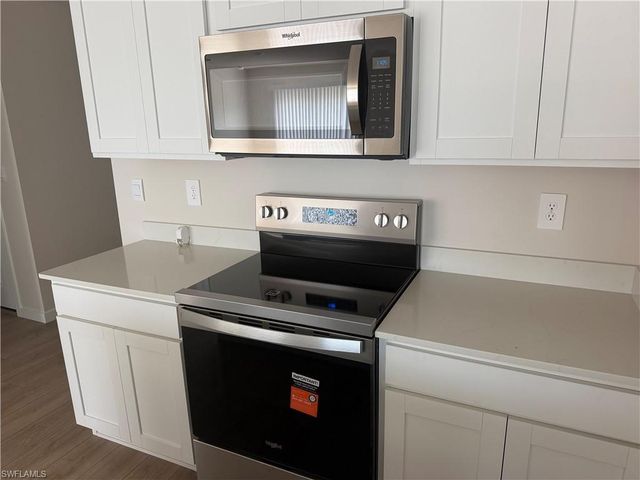 1106 NE 39th TER, Cape Coral, FL 33909