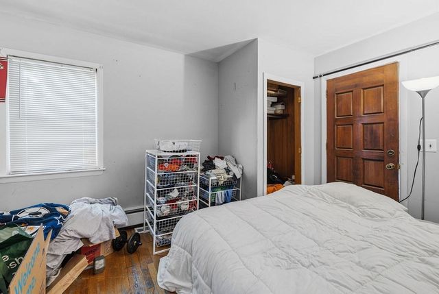 7 Woodwards Ln, Taunton, MA 02780
