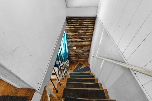 7 Woodwards Ln, Taunton, MA 02780