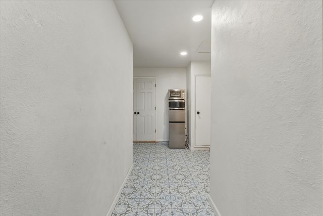 2717 Los Tretos Street NW, Albuquerque, NM 87120