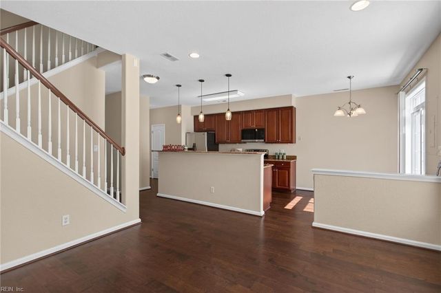 4553 Plumstead DR, Virginia Beach, VA 23462