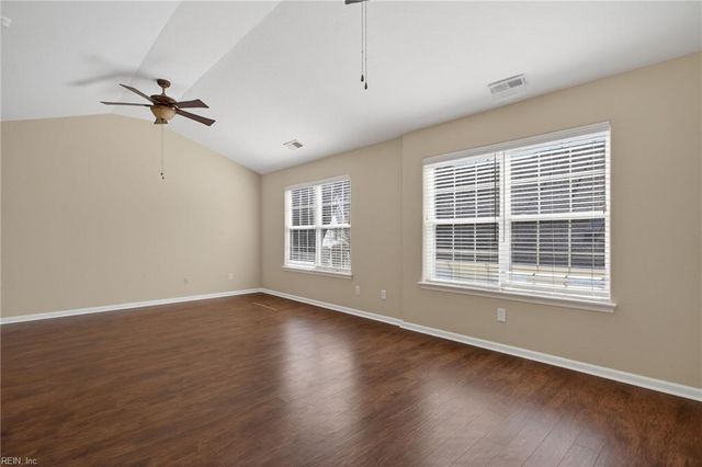 4553 Plumstead DR, Virginia Beach, VA 23462