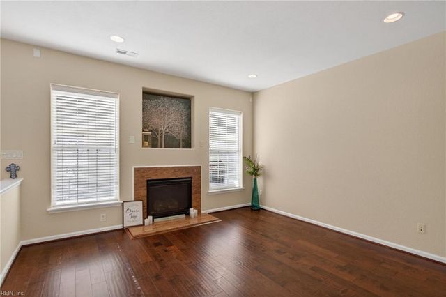 4553 Plumstead DR, Virginia Beach, VA 23462