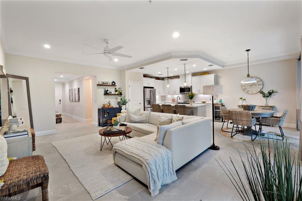 2542 Seychelles DR 702, NAPLES, FL 34112 — photo 2