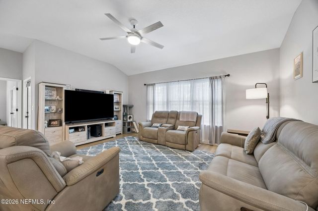 2695 PRIMROSE Circle, Middleburg, FL 32068