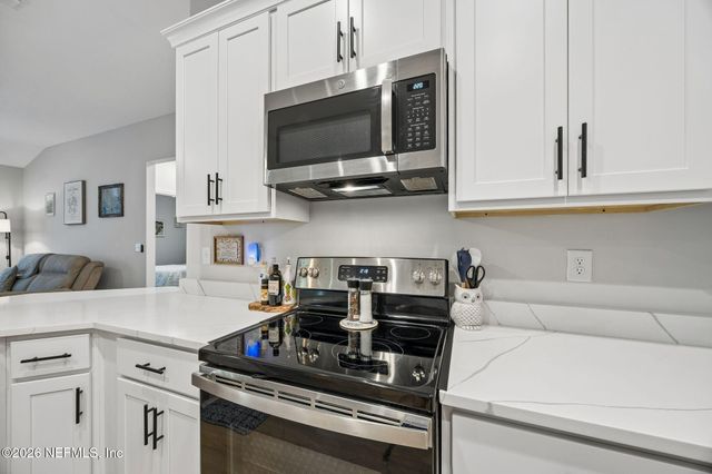 2695 PRIMROSE Circle, Middleburg, FL 32068
