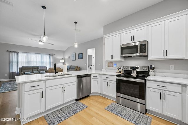 2695 PRIMROSE Circle, Middleburg, FL 32068