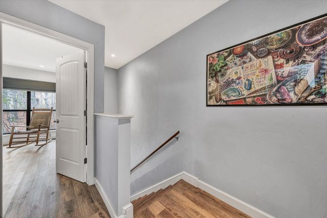 7122 Woods Crossing DR, Roanoke, VA 24018