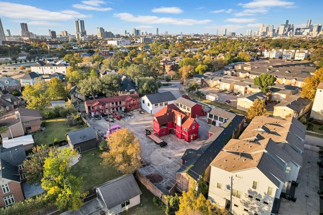 2612 Riverside Drive, Houston, TX 77004