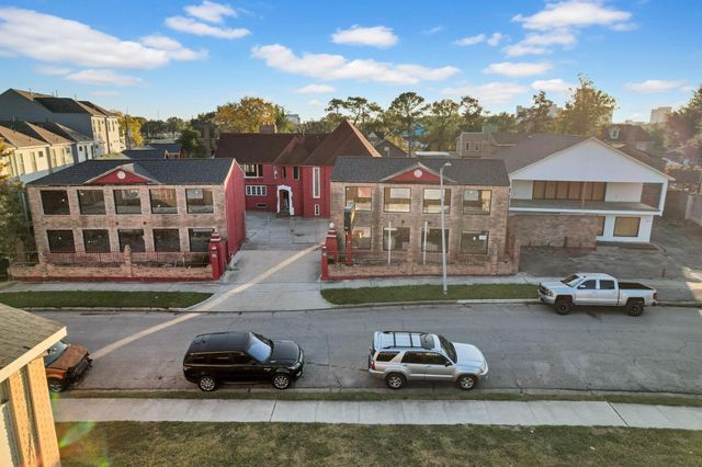 2612 Riverside Drive, Houston, TX 77004