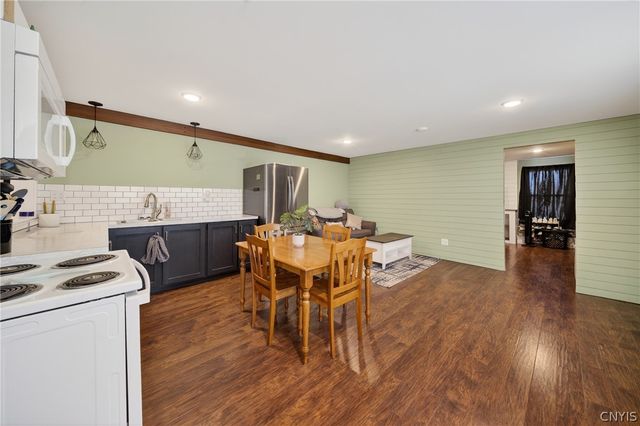 8580 State Route 34, Brutus, NY 13166