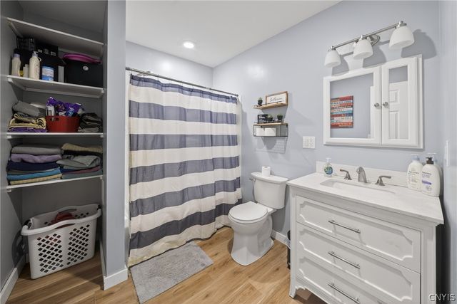 8580 State Route 34, Brutus, NY 13166