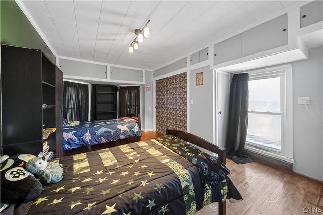 8580 State Route 34, Brutus, NY 13166