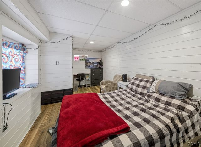 8580 State Route 34, Brutus, NY 13166