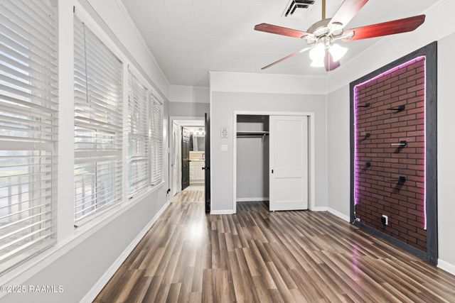 1404 S Marie Street, Rayne, LA 70578