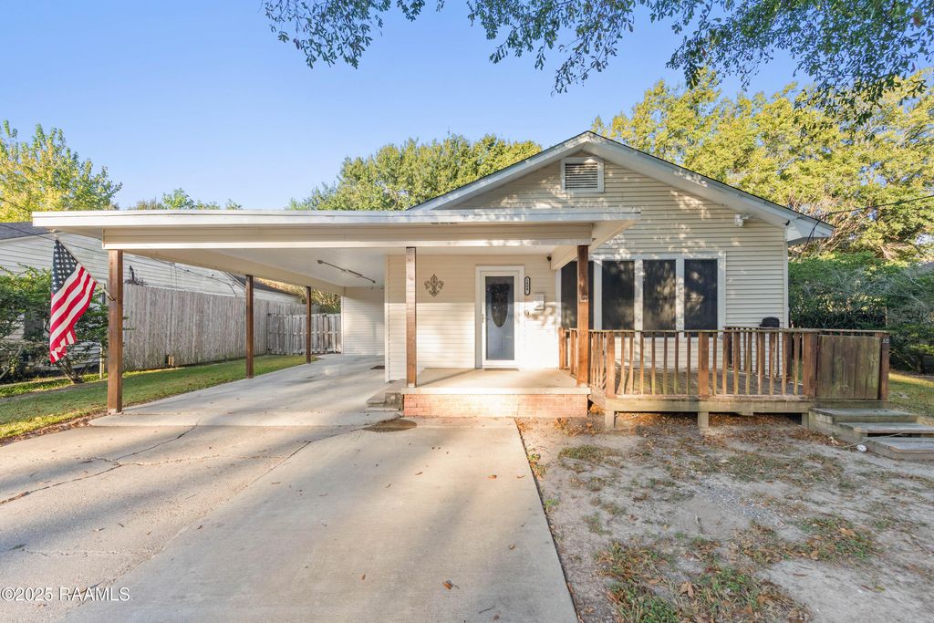 1404 S Marie Street, Rayne, LA 70578