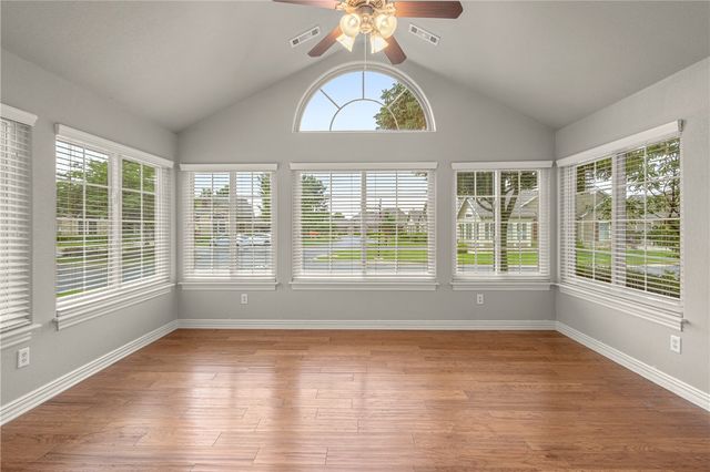 2407 Coues Cove, Bentonville, AR 72713