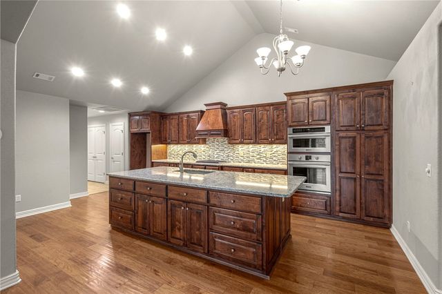 2407 Coues Cove, Bentonville, AR 72713