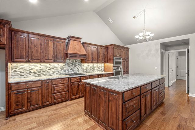 2407 Coues Cove, Bentonville, AR 72713